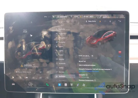 2019 Tesla Model 3 Long Range/Mid Range/Standard Range/Standard Range Plus z USA, uszkodzony, nr VIN 5YJ3E1EA1KF435264